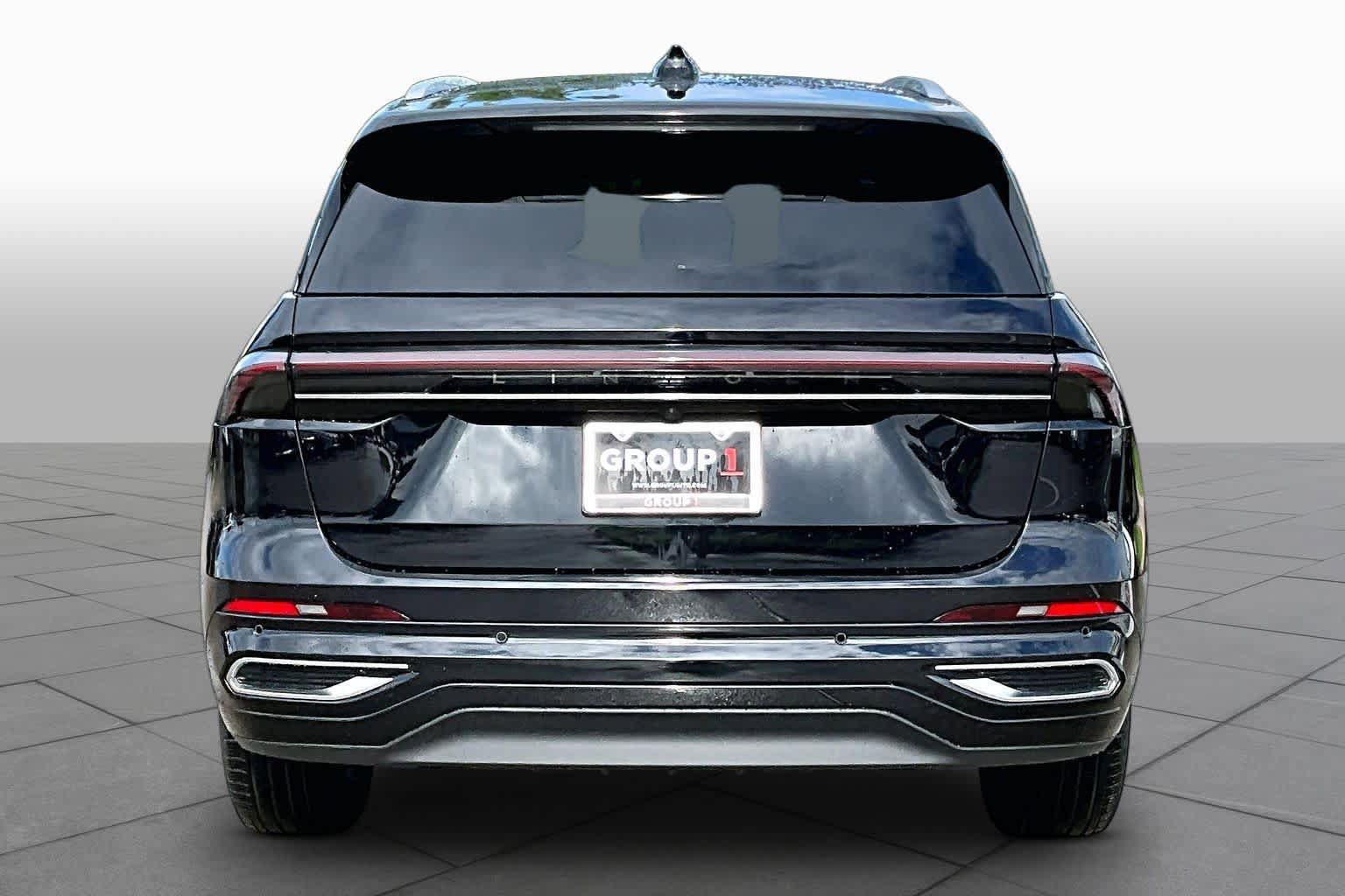 Used 2024 Lincoln Nautilus Reserve w/ Equipment Group 203A AWD/4WD image 5