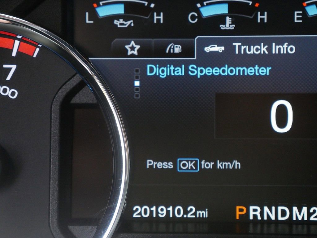 Used 2017 Ford F250 Lariat w/ Lariat Value Package AWD/4WD image 31