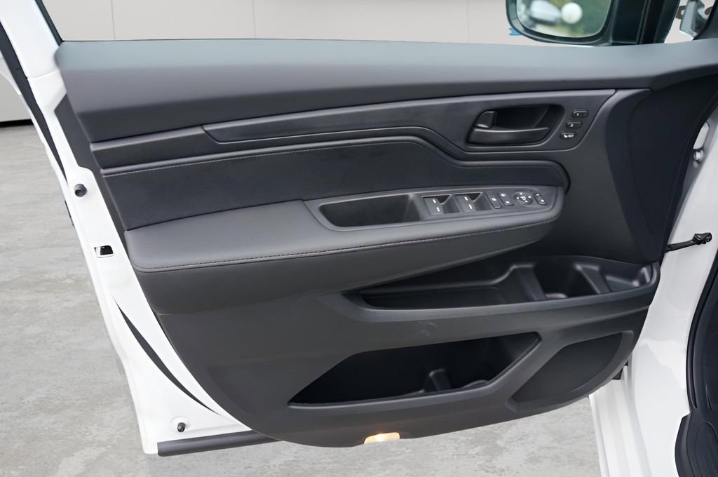 New 2026 Honda Odyssey Sport-L image 11