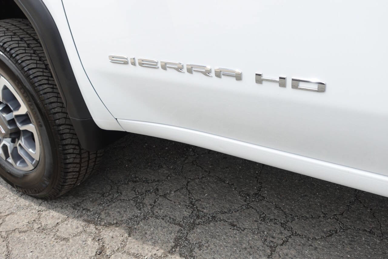 Used 2024 GMC Sierra 2500 Pro w/ Convenience Package image 11