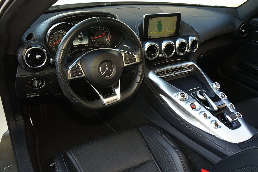 Used 2018 Mercedes-Benz AMG GT Roadster image 9