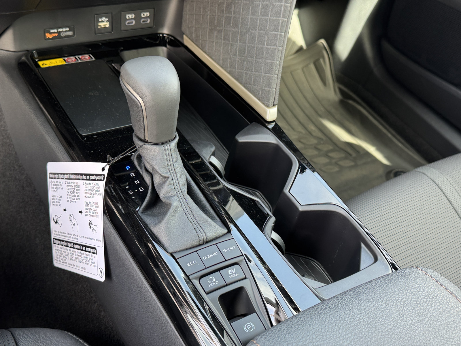 New 2026 Toyota Camry XLE w/ Premium Package FWD image 19