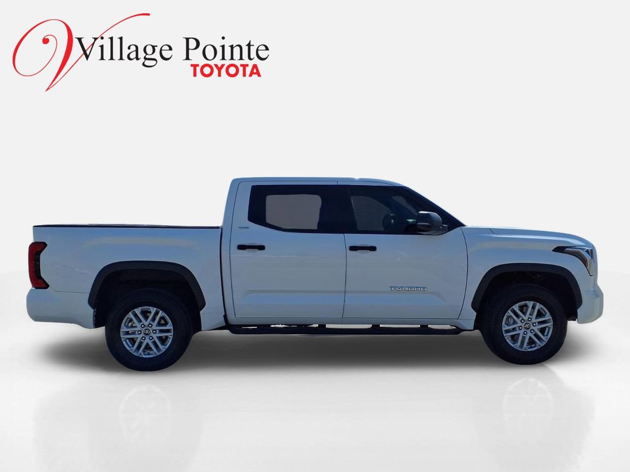 Used 2023 Toyota Tundra SR5 w/ SR5 Convenience Package image 8
