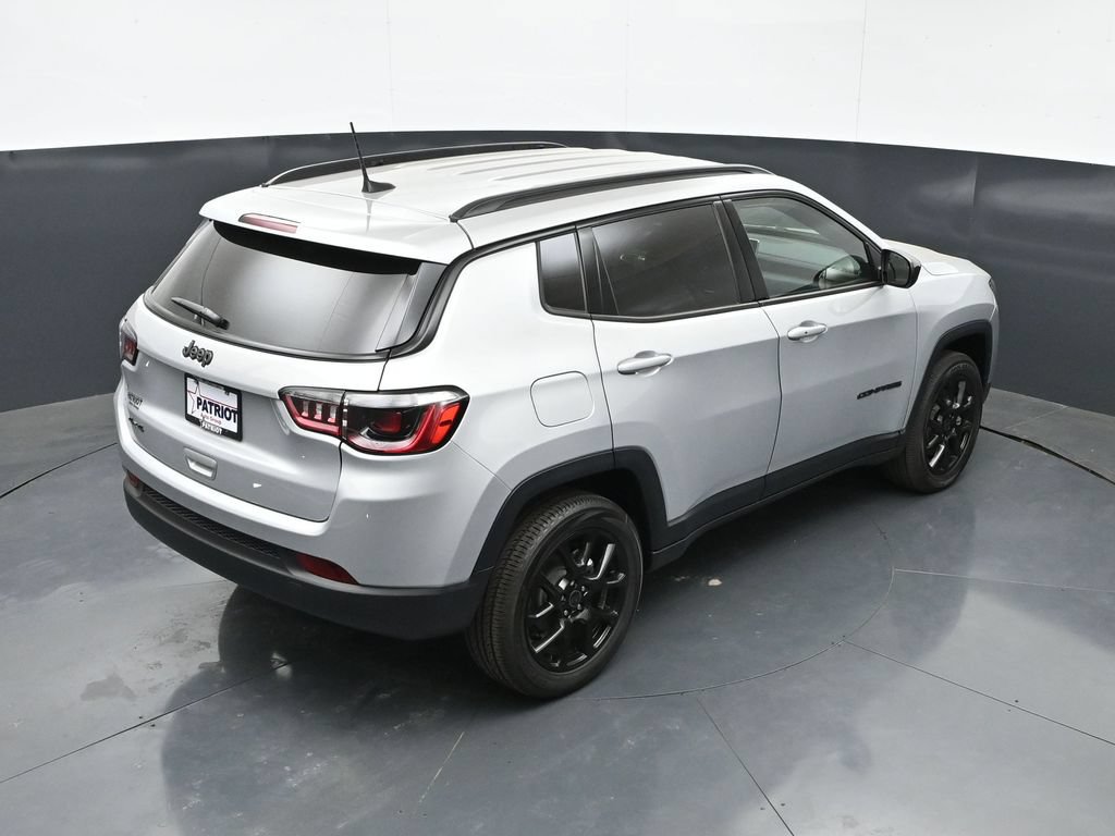 New 2026 Jeep Compass Latitude AWD/4WD image 36