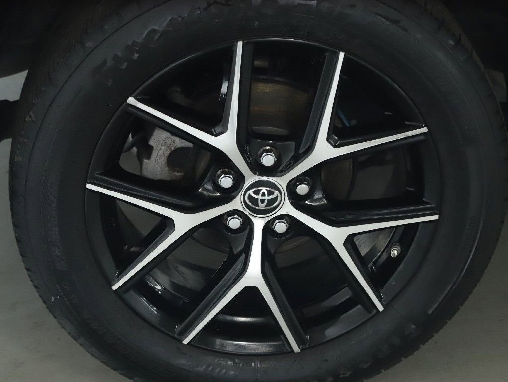 Used 2017 Toyota RAV4 SE w/ Power Extra Value Package AWD/4WD image 13