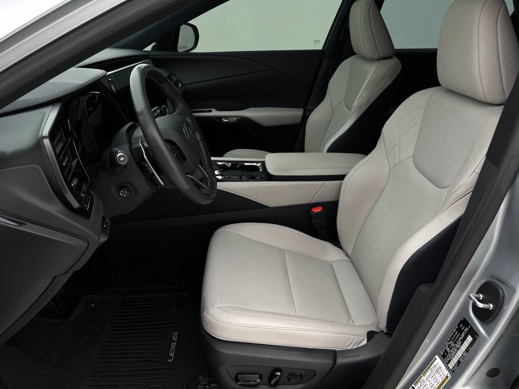 Certified 2023 Lexus RX 350 Premium w/ Accessory Package (A2) AWD/4WD image 11
