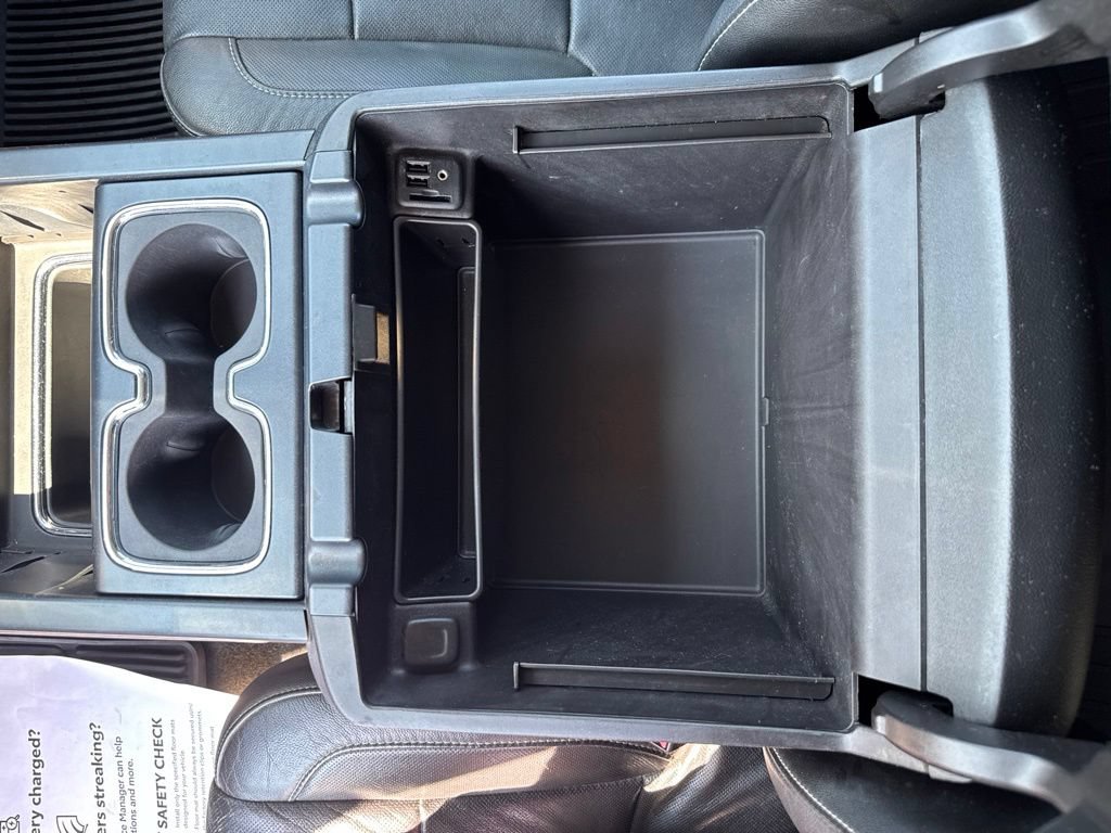 Used 2015 Chevrolet Silverado 3500 LTZ AWD/4WD image 21