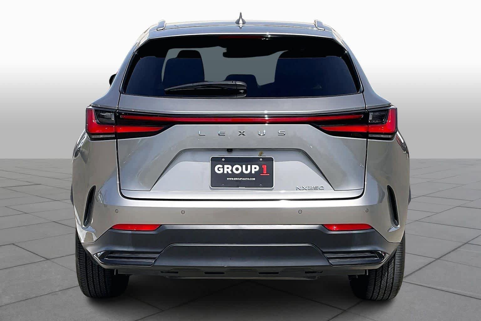 Used 2024 Lexus NX 250 FWD image 5
