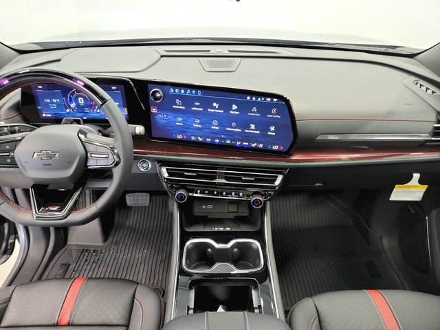 New 2026 Chevrolet Traverse RS w/ LPO, Floor Liner Package FWD image 25