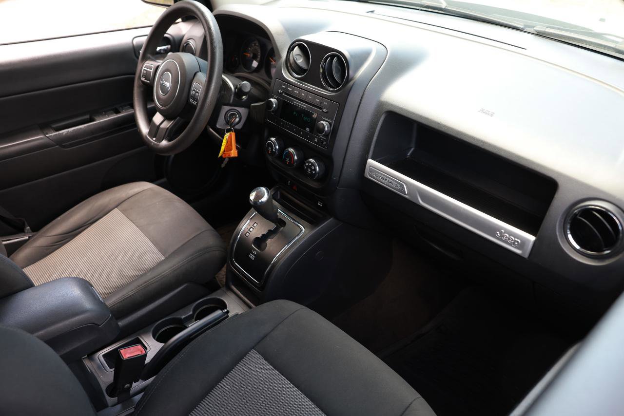 Used 2015 Jeep Compass Sport w/ Power Value Group FWD image 16