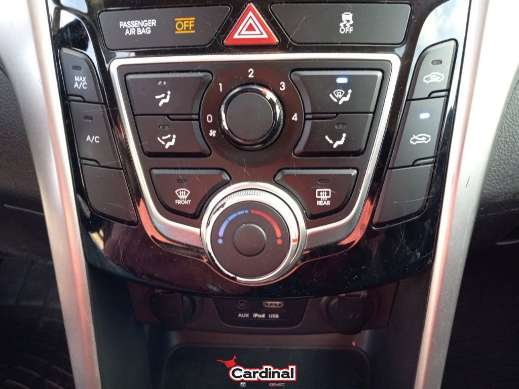 Used 2017 Hyundai Elantra GT image 28