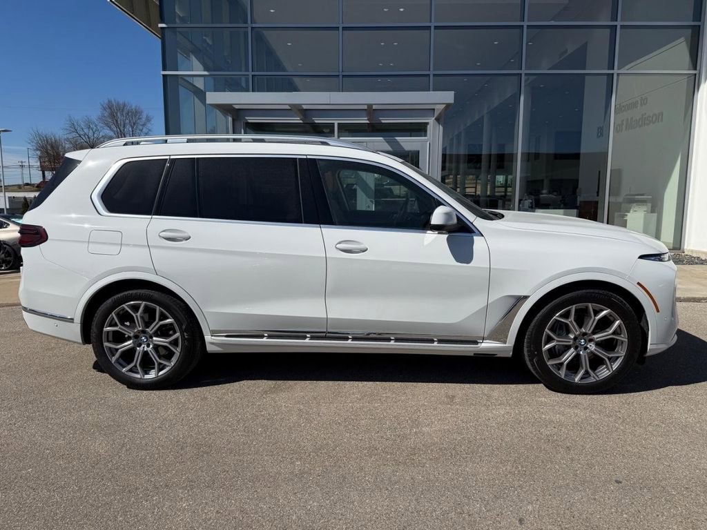 Certified 2023 BMW X7 xDrive40i w/ Premium Package image 2