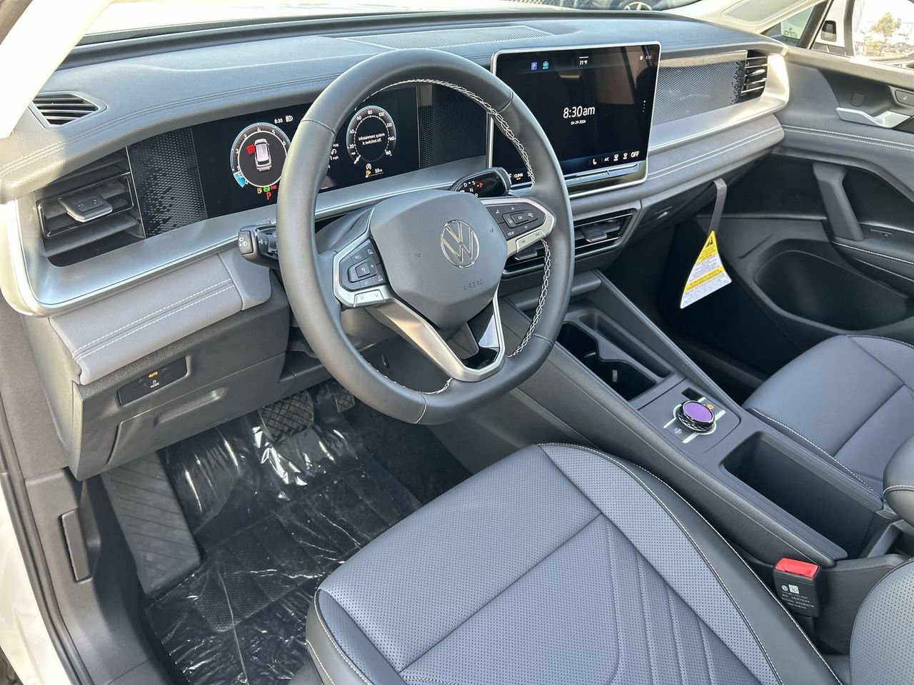 New 2026 Volkswagen Tiguan SE FWD image 14