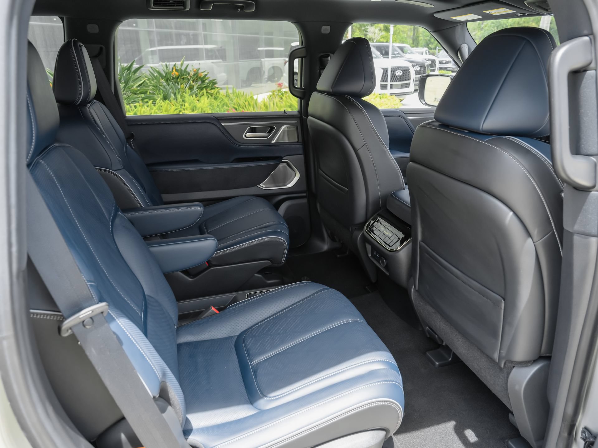 Certified 2026 INFINITI QX80 4WD image 35