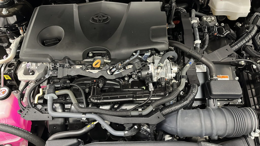 Used 2023 Toyota Camry XLE w/ Cold Weather Package FWD image 27