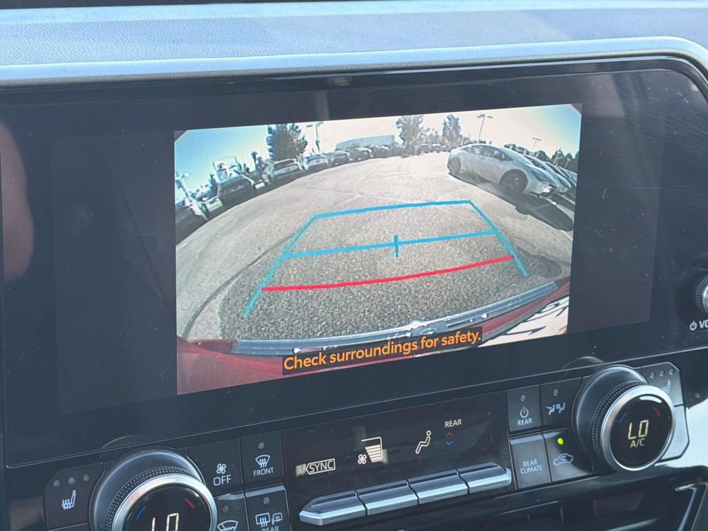 Certified 2025 Toyota Highlander XLE AWD/4WD image 16