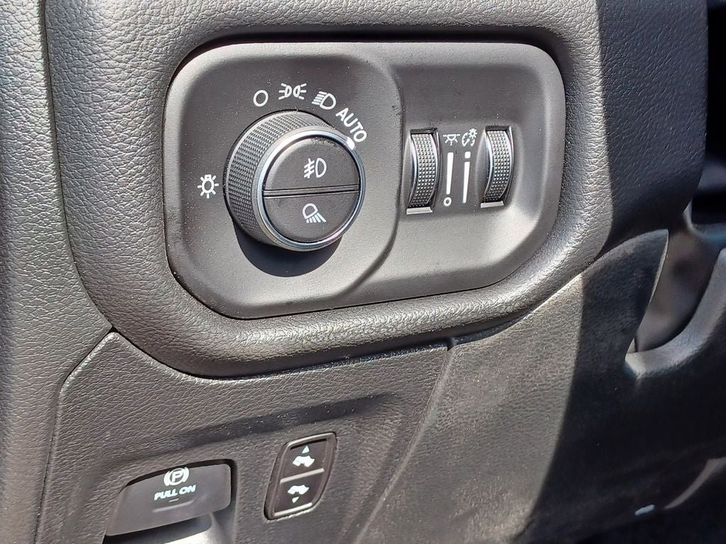 New 2026 RAM 1500 Big Horn AWD/4WD image 13