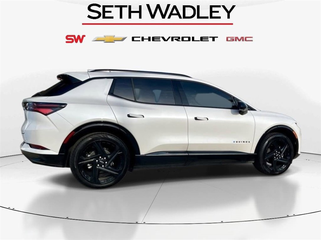 New 2025 Chevrolet Equinox EV RS image 3