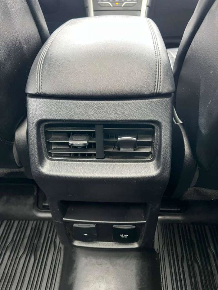 Used 2019 Ford Edge SEL w/ Equipment Group 201A AWD/4WD image 9