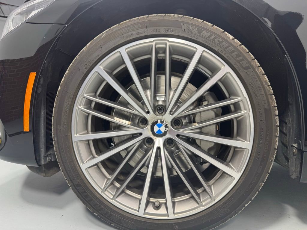 Used 2019 BMW 540i xDrive AWD/4WD image 9