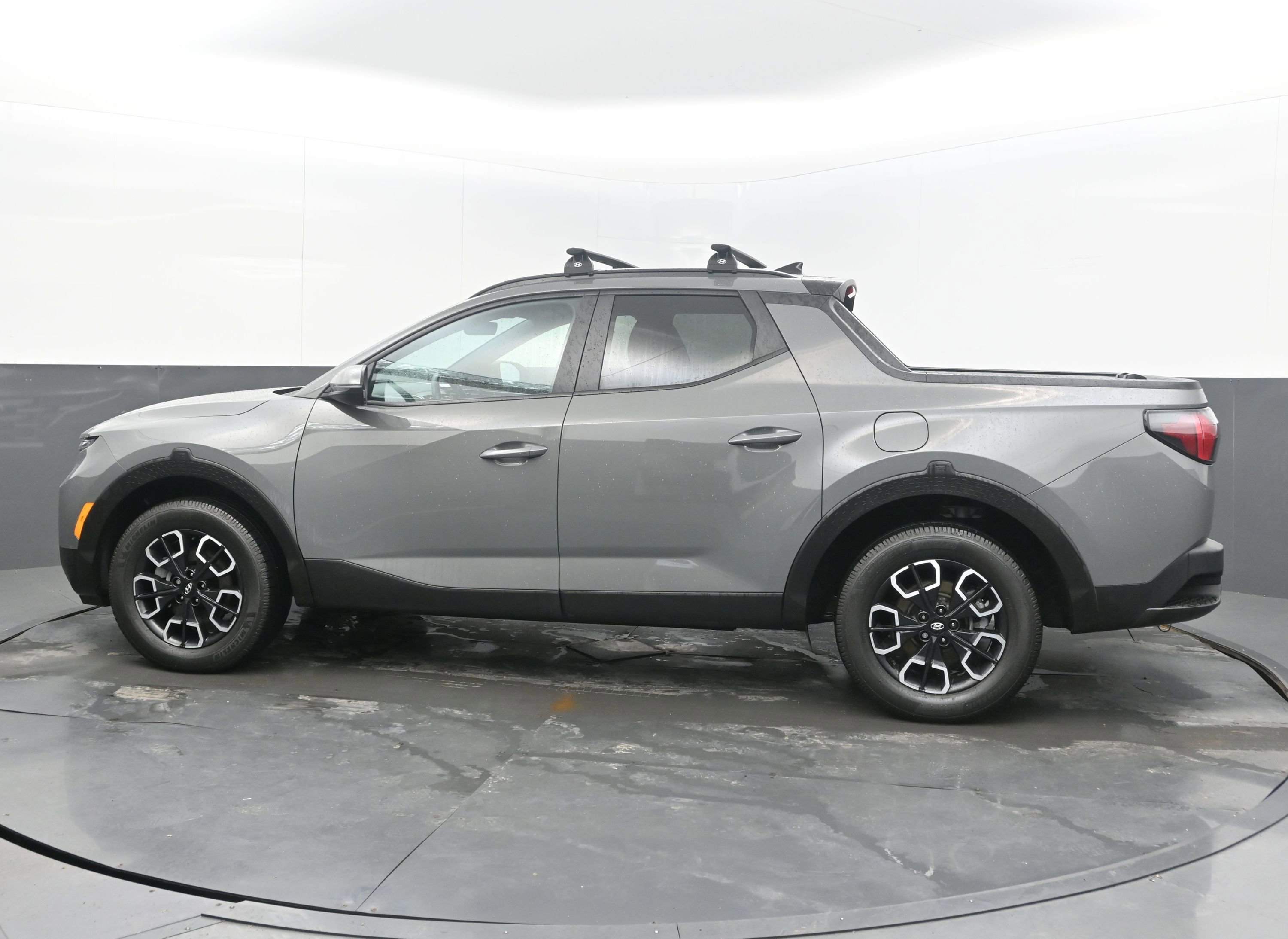Used 2022 Hyundai Santa Cruz SEL Premium image 5