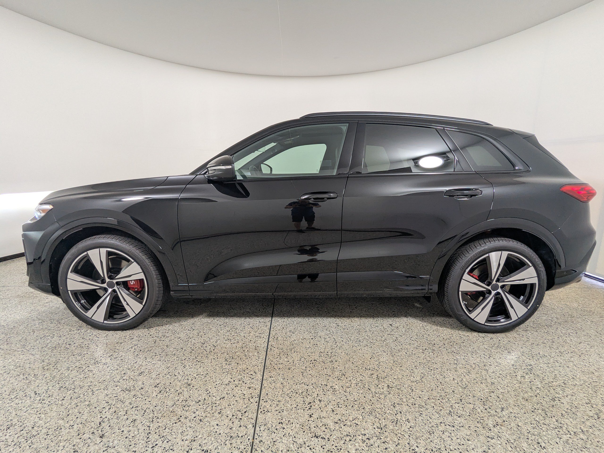 New 2026 Audi SQ5 Premium Plus AWD/4WD image 4