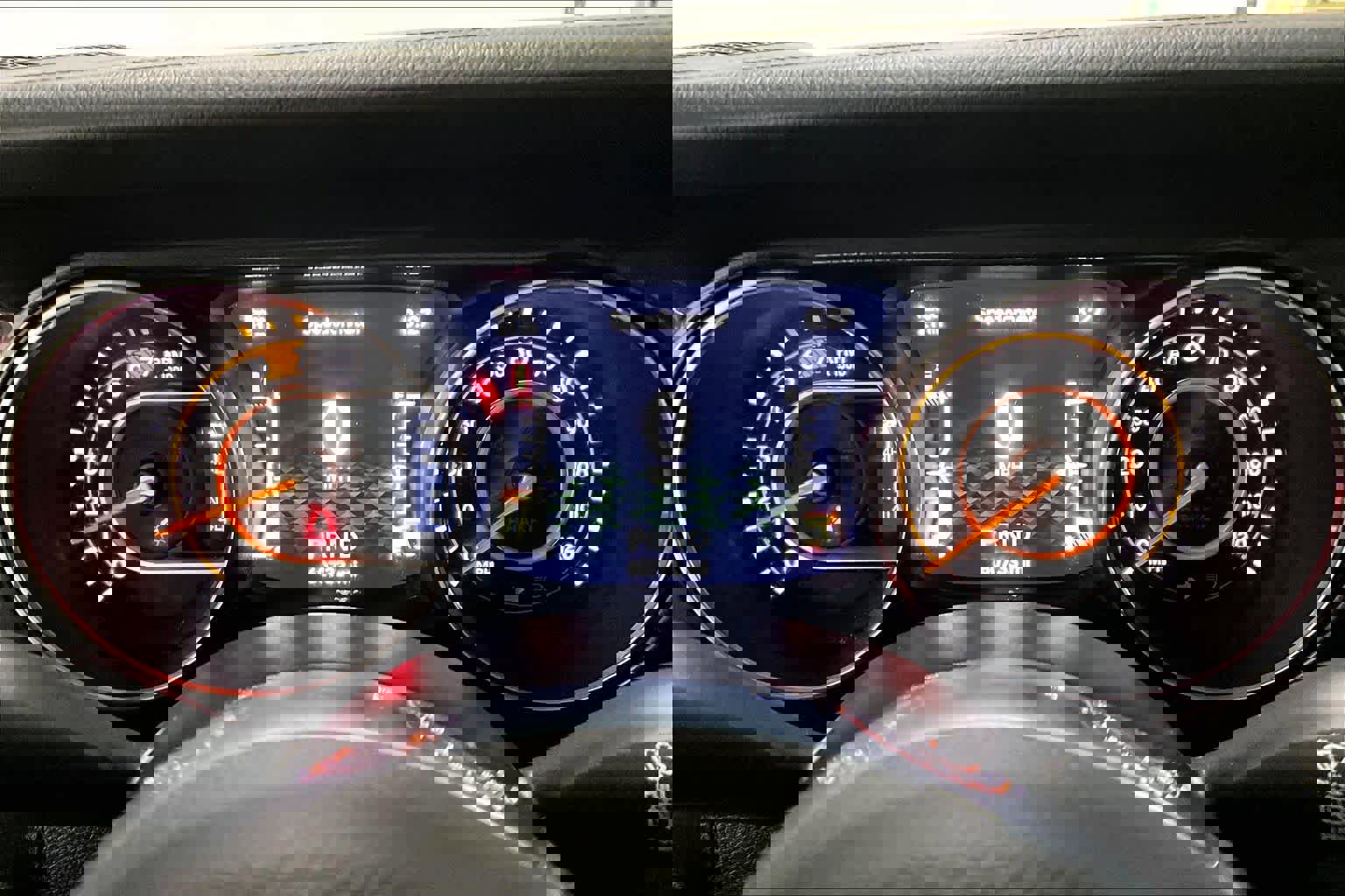 Used 2020 Jeep Wrangler Unlimited Sahara image 16