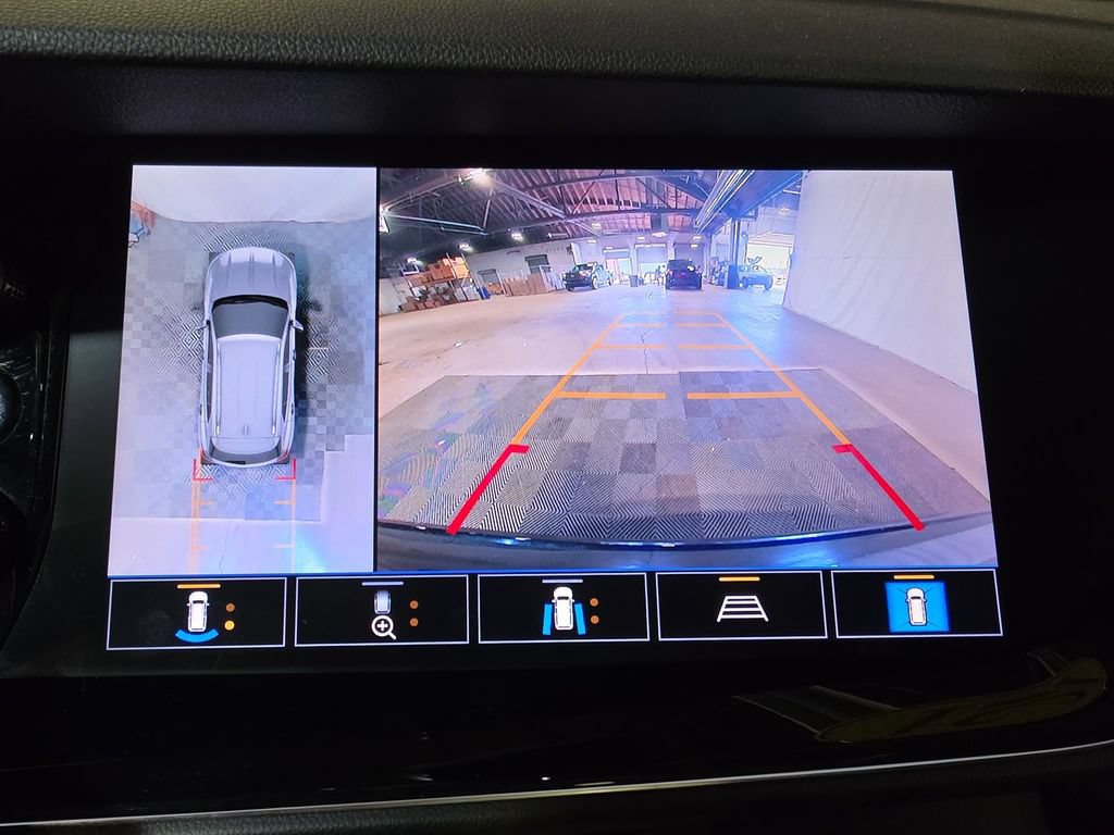 Used 2021 Buick Envision Avenir w/ Technology Package II FWD image 24
