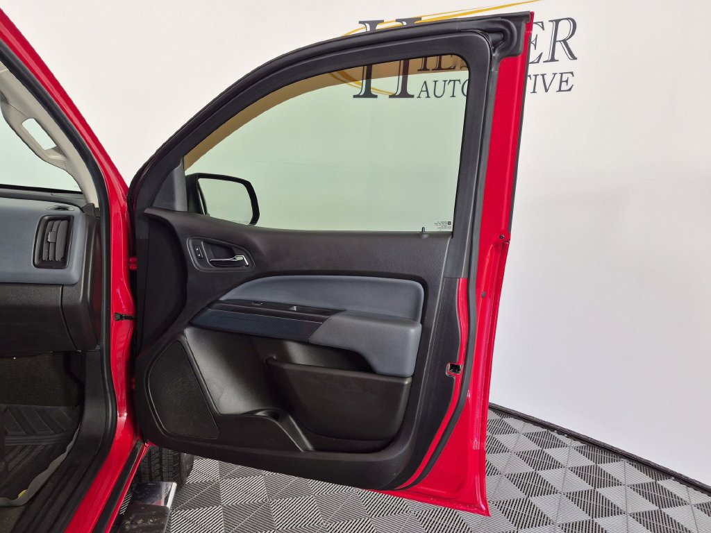 Used 2015 Chevrolet Colorado Z71 RWD image 32