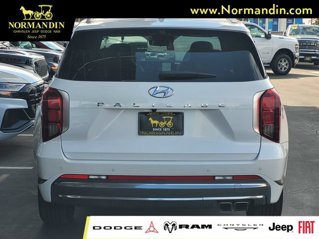 Used 2024 Hyundai Palisade Calligraphy FWD image 4