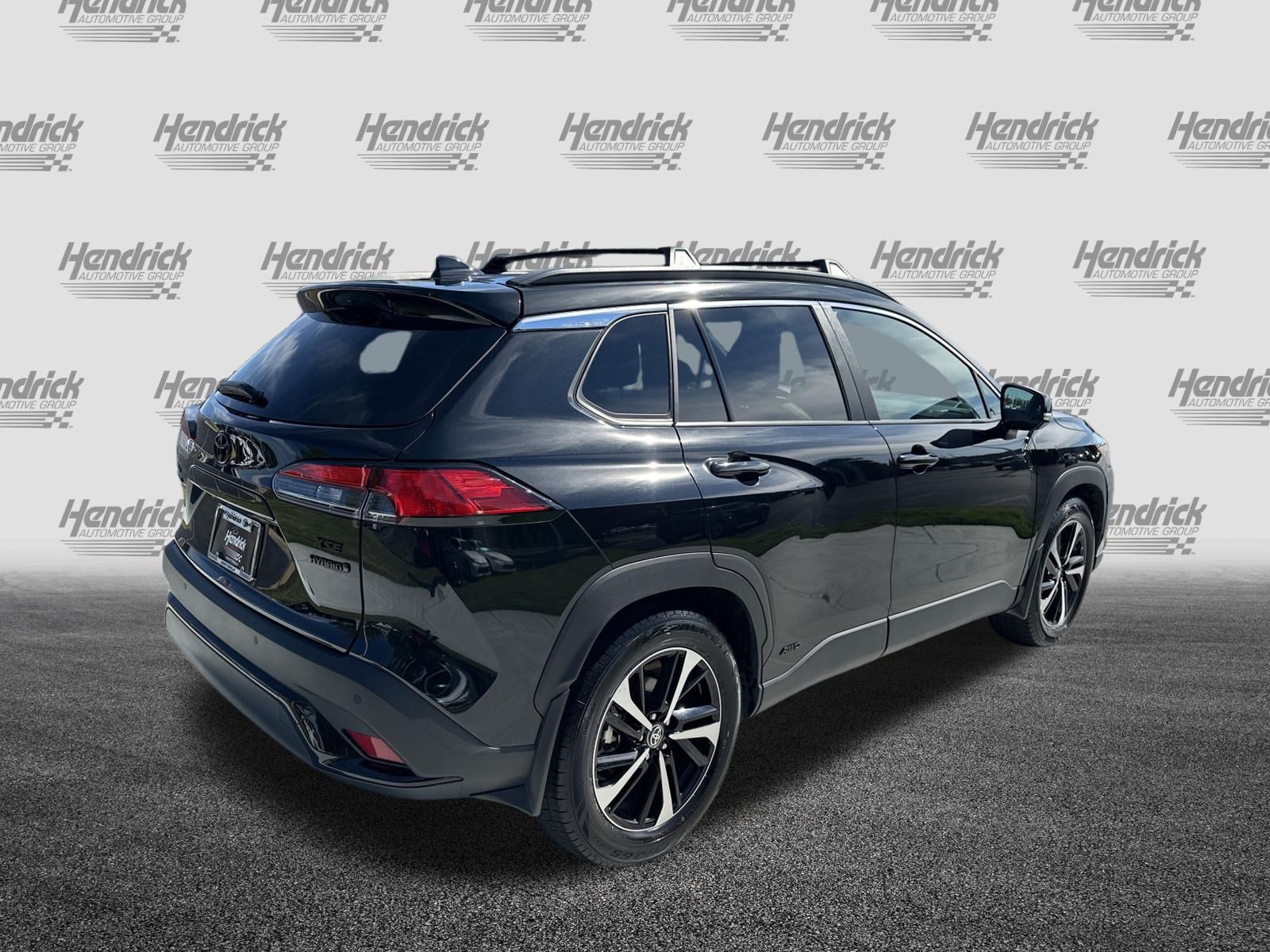 Used 2024 Toyota Corolla Cross AWD Hybrid w/ Convenience Package image 10