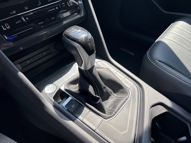 Used 2023 Volkswagen Tiguan SE image 18