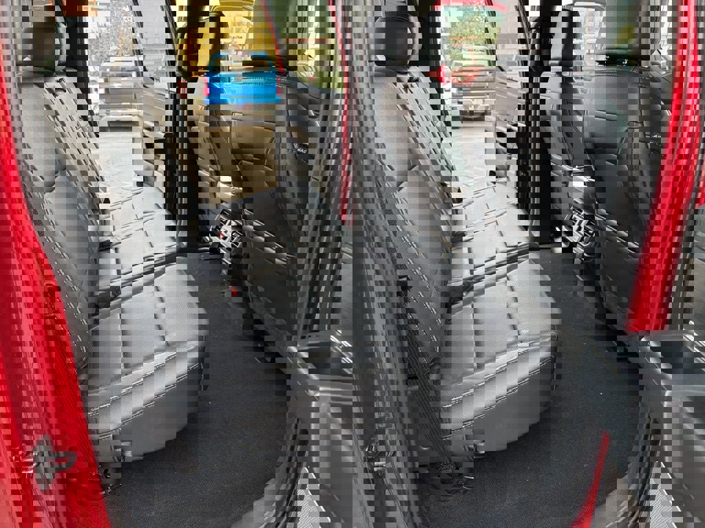 Used 2025 Ford F150 Lariat w/ Equipment Group 501A Mid image 13