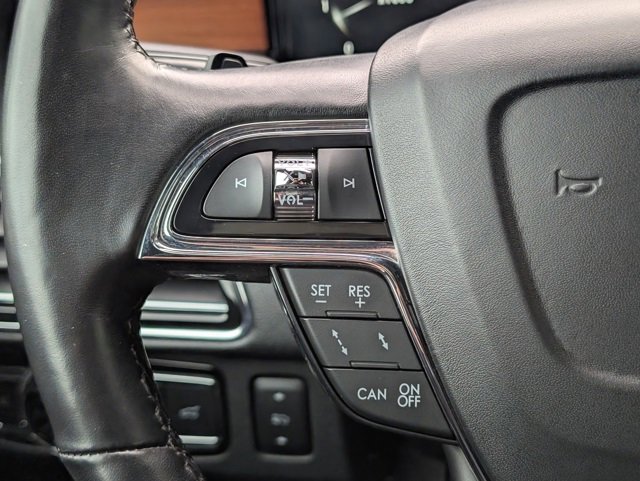 Used 2018 Lincoln Navigator Reserve w/ Technology Package image 23