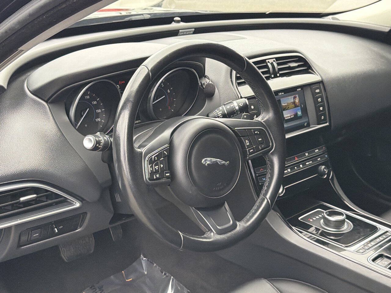 Used 2017 Jaguar XE RWD image 32
