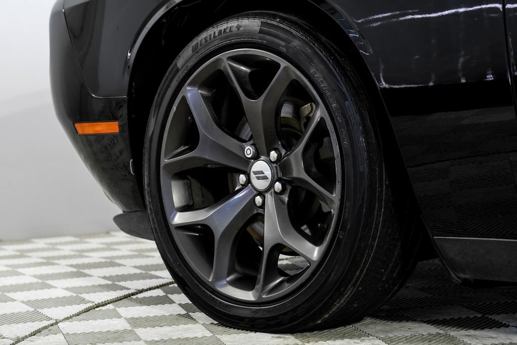 Used 2018 Dodge Challenger SXT Plus image 48