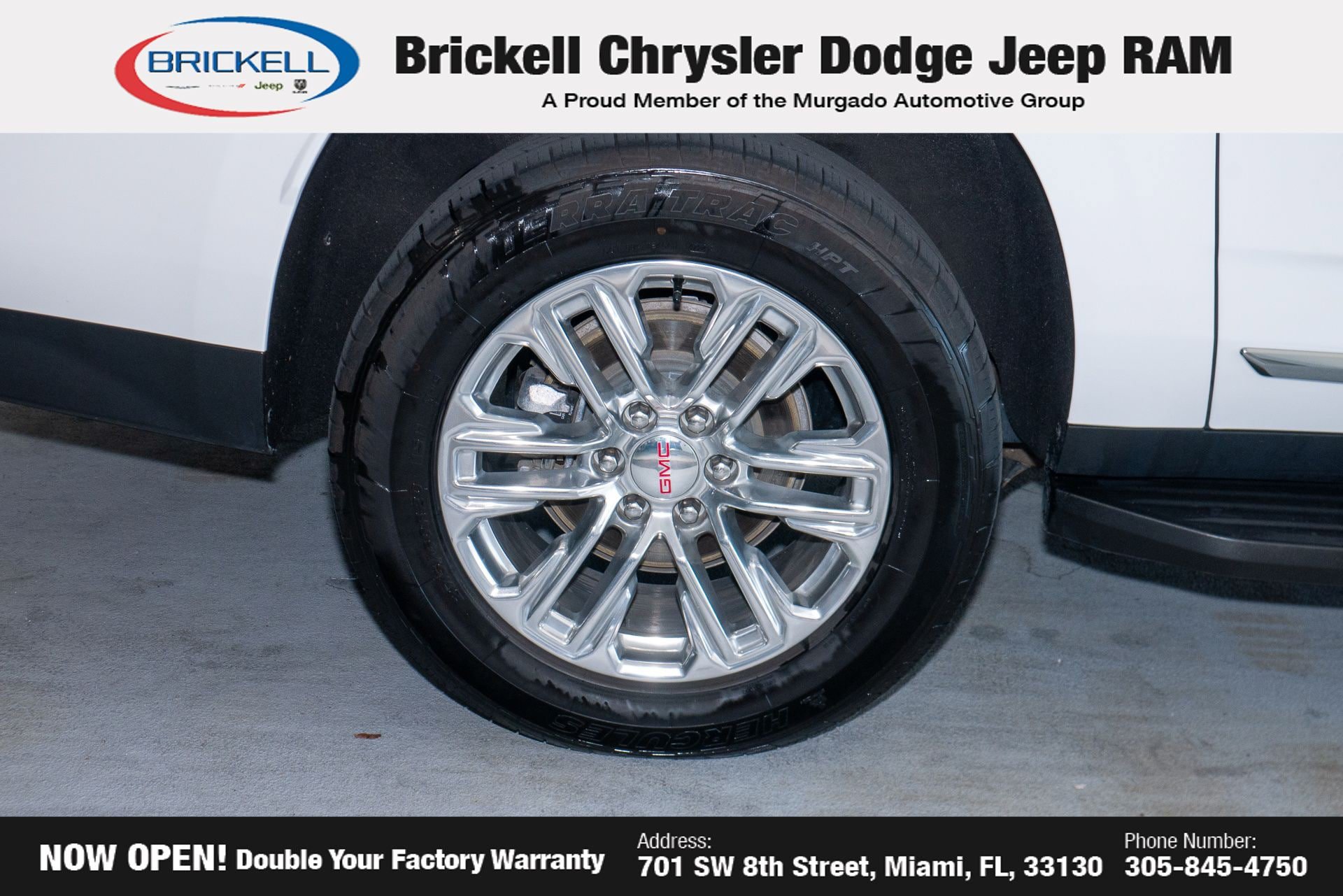 Used 2024 GMC Yukon XL SLT RWD image 36