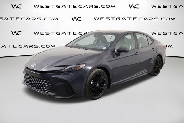 Used 2025 Toyota Camry SE w/ Convenience Package