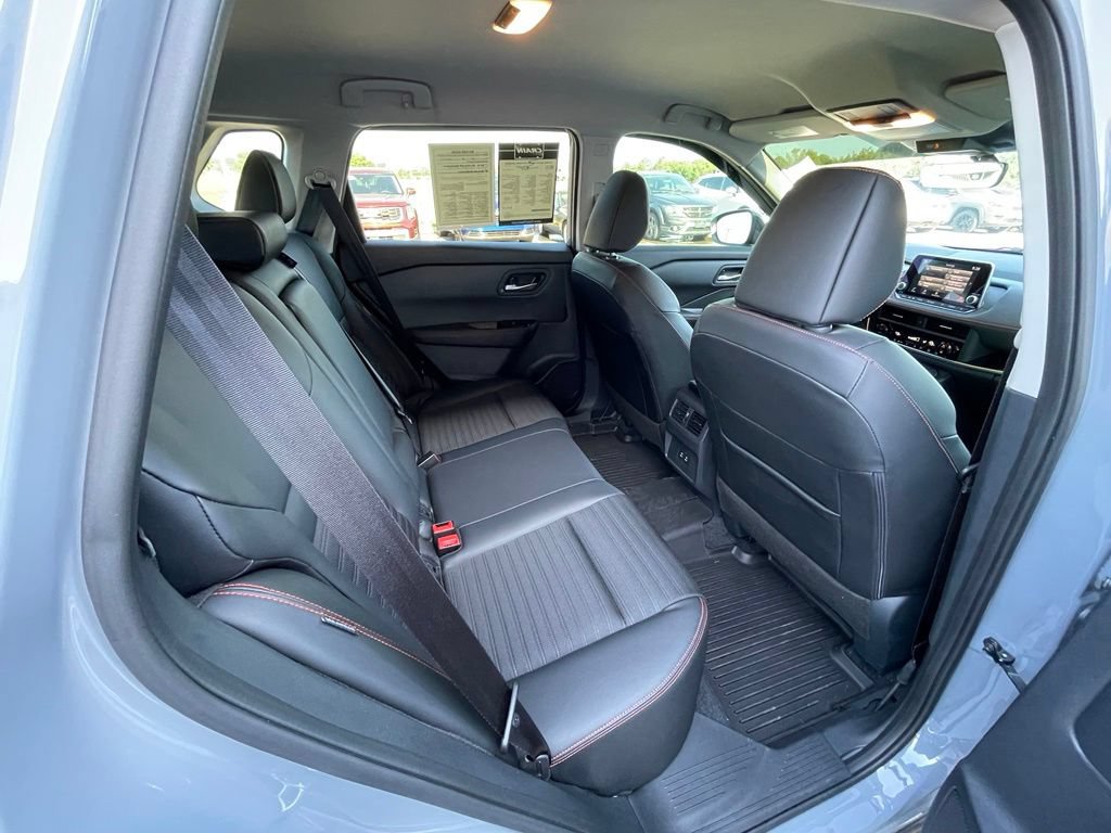 Used 2026 Nissan Rogue SV w/ Rock Creek Premium Package AWD/4WD image 24