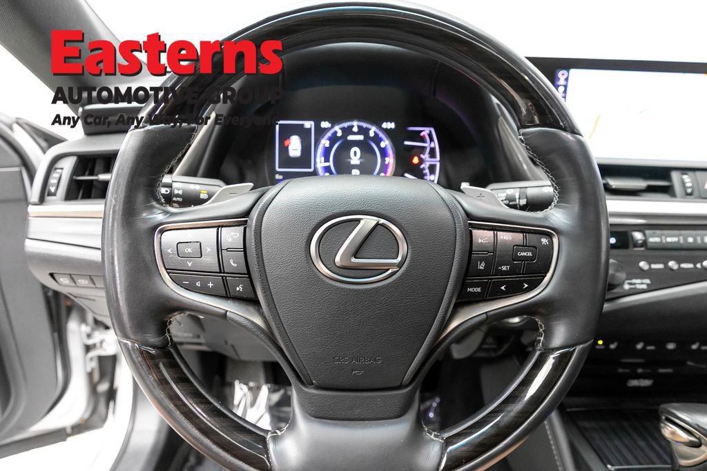 Used 2019 Lexus ES 350 Ultra Luxury w/ Accessory Package FWD image 10