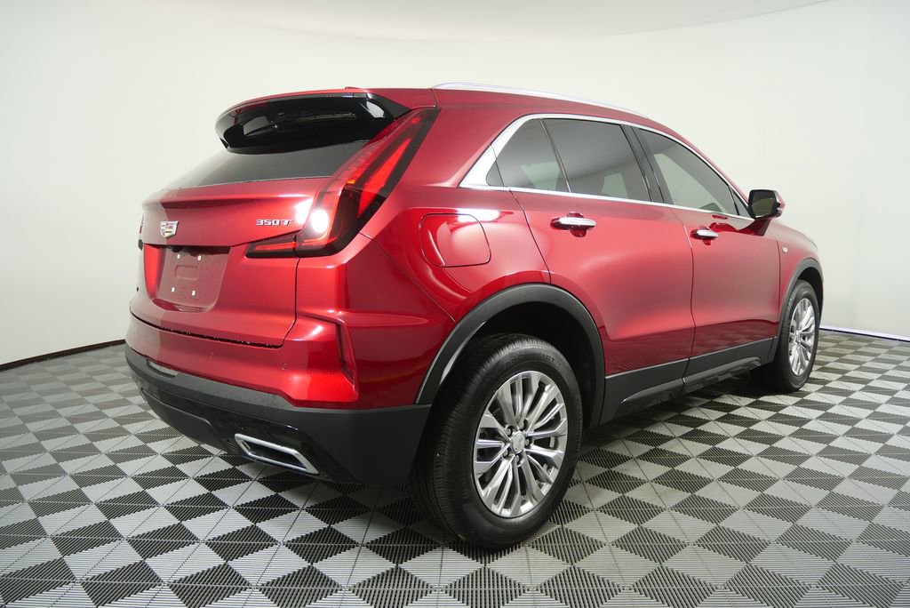 Used 2024 Cadillac XT4 Premium Luxury w/ Cold Weather Package image 3