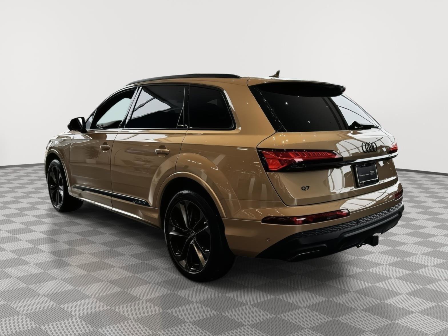 Certified 2025 Audi Q7 3.0T Premium Plus AWD/4WD image 7