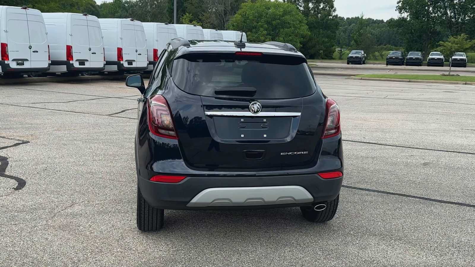 Certified 2021 Buick Encore Preferred w/ Safety Package FWD image 7