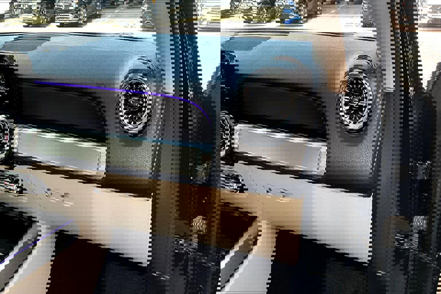 Certified 2023 Mercedes-Benz GLB 250 4MATIC image 18