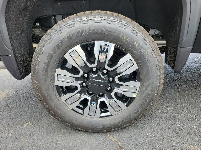 New 2026 GMC Sierra 2500 Denali w/ Denali Reserve Package image 9