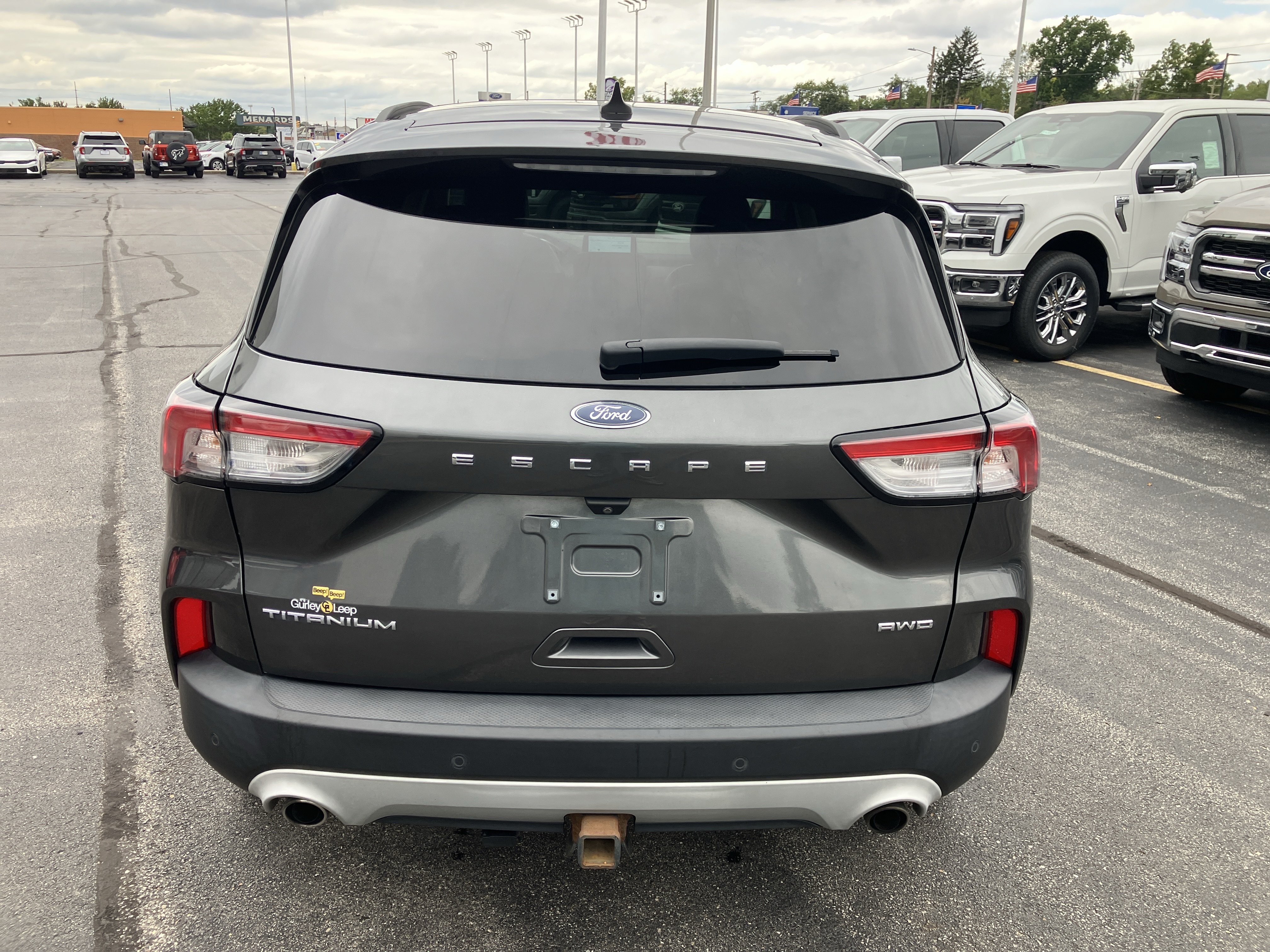 Used 2020 Ford Escape Titanium AWD/4WD image 3