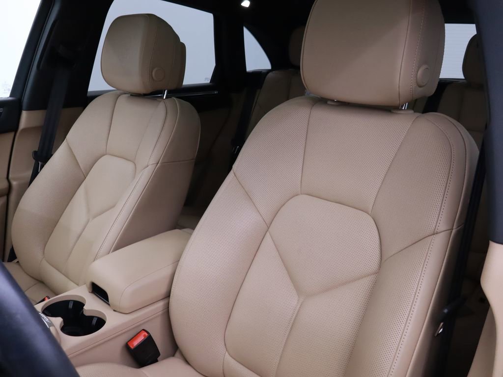 New 2024 Porsche Macan image 5