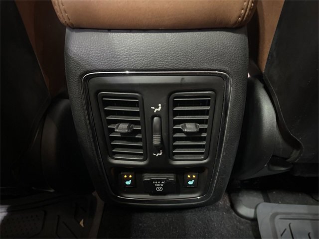 Used 2012 Jeep Grand Cherokee Overland image 34