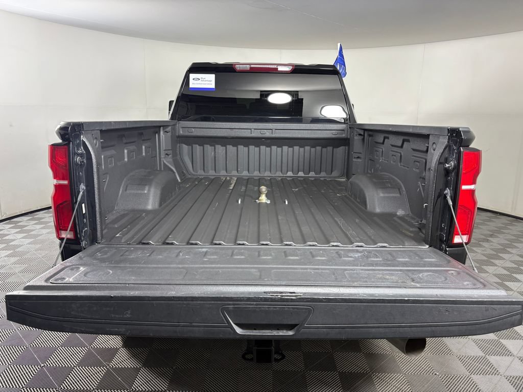 Used 2024 Chevrolet Silverado 2500 LTZ AWD/4WD image 31