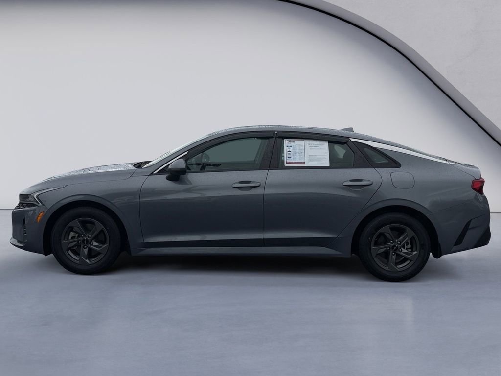 Used 2022 Kia K5 LX image 2